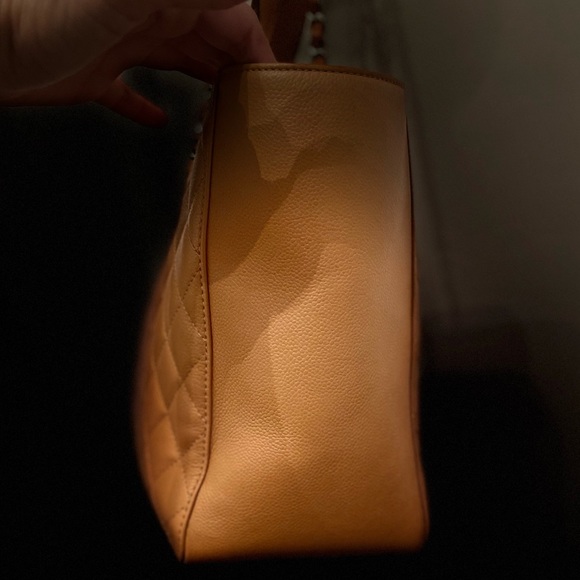 2017 CC SMALL BOX TOTE - Picture 5 of 17